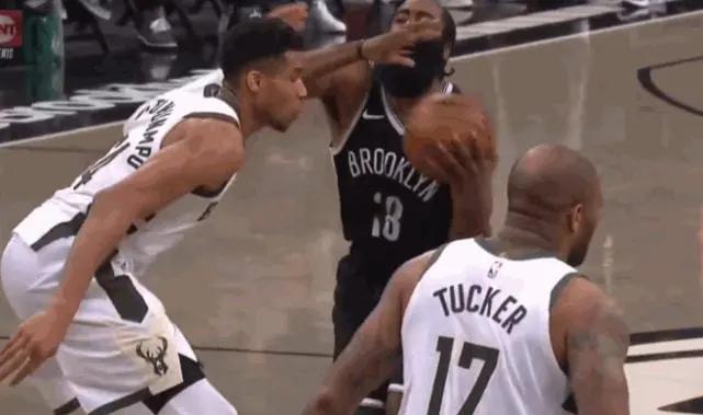 包含技能巧夺天工：NBA球员的绝技集锦的词条